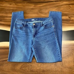 Old Navy Mid-Rise Super Skinny Jeans